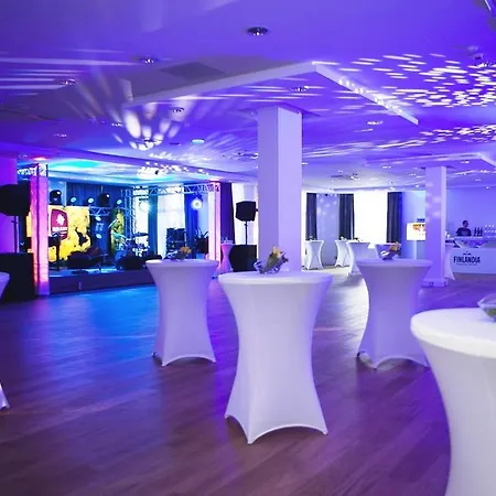 Mercure Brant Отель