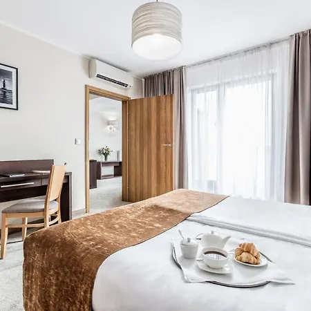 Mercure Brant Отель Wiazowna