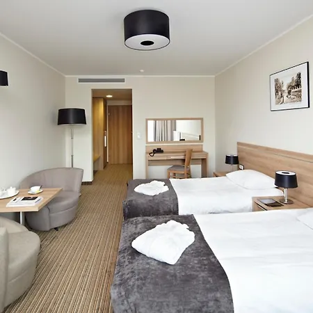 Mercure Brant Hotel Wiązowna