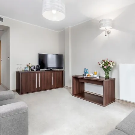 Mercure Wiazowna Brant 4* Wiązowna