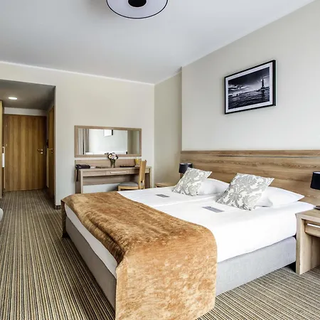 Mercure Wiazowna Brant