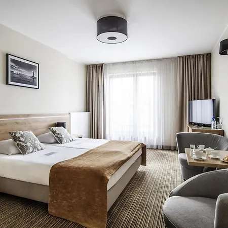 Mercure Brant מלון 4*