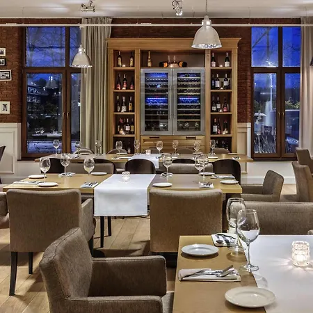 מלון Mercure Brant