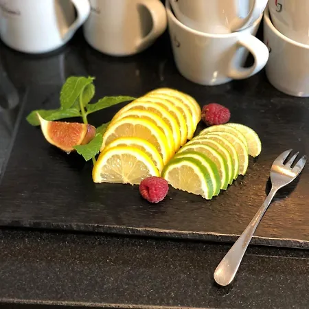 מלון Mercure Brant 4*