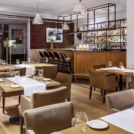 Mercure Brant 4* Wiązowna