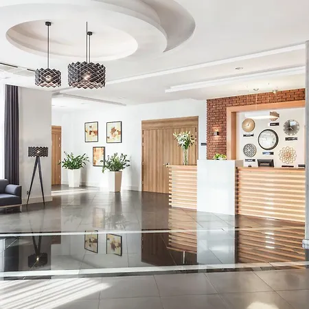 Mercure Wiazowna Brant 4*