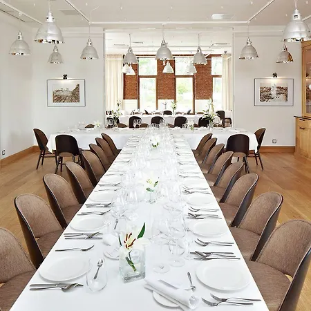 מלון Mercure Brant Wiązowna