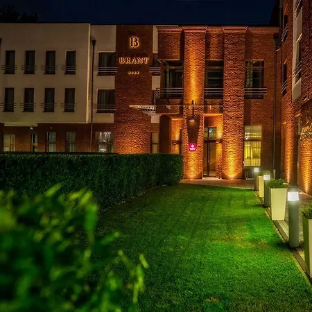 Ξενοδοχείο Mercure Wiazowna Brant 4*