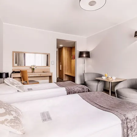 Ξενοδοχείο Mercure Wiazowna Brant