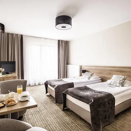 Mercure Brant 4* Wiązowna