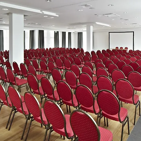 Ξενοδοχείο Mercure Wiazowna Brant 4*