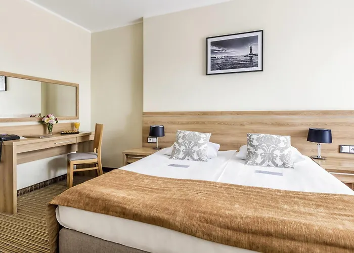 Mercure Brant 4* Wiązowna