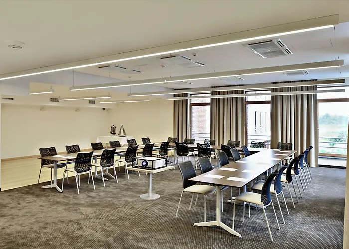 Mercure Brant Hotel 4*